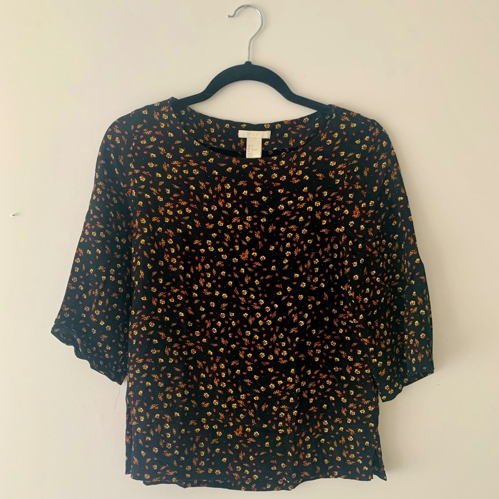🍂H&M | Black floral-print blouse
